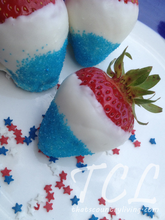 red white blue chocolate covered strawberries 1